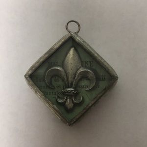 Jewel Kade Fleur de Lis Charm